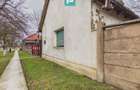 Casă modestă cu 3 camere de renovat în Mișca - 1