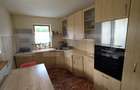 Casa de vanzare, 6 camere, 340 mp, cu 22 arii de teren, zona - 11