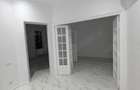 PROPRIETAR Vand casa versatila in zona Mitropoliei, Piata Unirii - 8