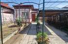 Casă cu 3 camere în Central - 2