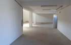 INCHIRIEZ HALA/SPA?IU/APARTAMENT