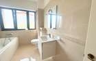 Apartament cu 3 camere decomandat în Străulești - 10