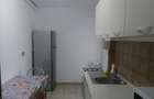 Apartament cu 3 camere decomandat în 1 Mai - 7