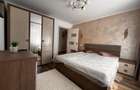 Inchiriez Apartament 3 camere decomandat, aproape de centru - 1