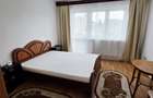 De inchiriat apartament 2 camere, et. 3, zona Hotel - 16