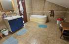 Casă cu 5 camere cu Canalizare în Vest - 13