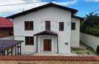 Casă cu 6 camere de vânzare în Pitești - 1