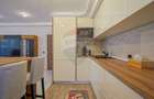 Apartament cu 4 camere decomandat în Tractorul - 9
