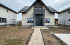Casă individuală cu 3 camere cu Teren 339 Mp în Exterior Est - 1