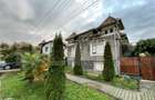 Casă cu 4 camere cu Teren 2700 Mp în Central - 1