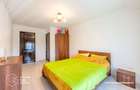 Casă cu 6 camere cu Teren 500 Mp în Livada - 13