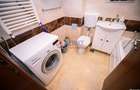 APARTAMENT cu 2 CAMERE Si CURTE PRIVATA