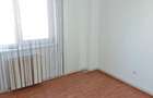De vanzare apartament 3 camere - 7
