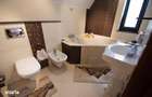 Vila 4 camere cu piscina in Bucov. - 12