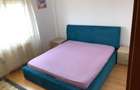 Inchiriez pe termen lung apartament cu 3 camere in centru. - 2
