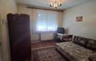 Proprietar, vand apartament cu 2 camere, decomandat - zona lini?tita - 8