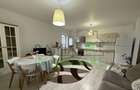 Apartament cu 3 camere decomandat în Tractorul - 1