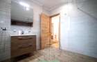 Casă individuală cu 5 camere cu Canalizare în Cristian - 23