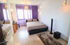 Casă cu 7 camere cu Teren 360 Mp în Sălăjan - 10