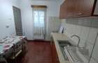 INCHIRIEZ apartament 2 camere decomandat,renovat, zona Centrala - 2