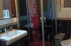 Inchiriez apartament 3 camere decomandat - 1