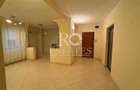 Apartament cu 3 camere semidecomandat în Panduri - 1