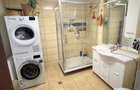 Vila 290mp + 4 spatii comerciale/chiriasi /depozitare, teren 1401 mp, acces DN1 - 12