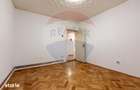 Apartament cu 3 camere de vanzare in zona apreciata