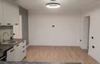 Apartament cu 2 camere semidecomandat în Tractorul - 2