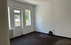 Apartament cu 4 camere decomandat în Central - 9