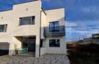 Duplex cu 4 camere cu Canalizare în Exterior Est - 1 Duplex cu 4 camere cu Canalizare în Exterior Est - 1