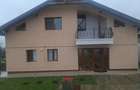 Casă cu 4 camere în Central - 3