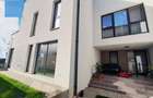 Duplex cu 6 camere cu Canalizare în Europa - 1
