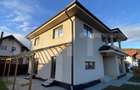 Casă individuală cu 6 camere cu Teren 330 Mp în Baciu - 1