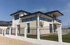 Casă cu 5 camere în Nordului - 5