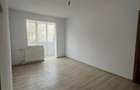 Apartament 4 camere,Dacia,et.3 - 4