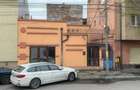Casă situată Ultracentral având destinația de spatiu comercial cu 3 accese - 1