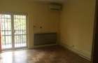 Casă individuală cu 6 camere cu Canalizare în Cotroceni - 6
