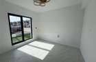 Vila Individuala - 4 camere - 3 bai-teren 320-600 m de STV - 9
