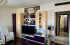 Apartament cu 3 camere decomandat în Văcăresti - 3