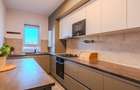Apartament cu 3 camere decomandat în Tractorul - 8