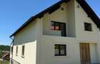 Casa de vanzare, 4 camere, construc?ie recenta - 1