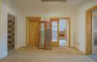 Apartament cu 3 camere circular în Brașovul Vechi - 14