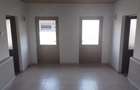 Casă cu Teren 469 Mp în Central - 3