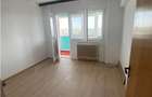 Apartament cu 3 camere decomandat în Tei - 2