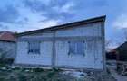 Casă cu 2 camere cu Teren 640 Mp în Hodoni - 2
