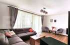 Apartament cu 3 camere în Tractorul - 1