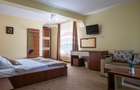 Hotel/Pensiune, de 31.763799667358 mp, în Sud - 10