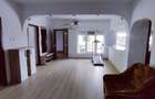 Apartament cu 5 camere decomandat în Ghiroda - 3