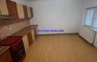 Valu lui Traian, casa la sosea, renovata - 3